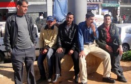 قوانين العمل بين مرميين؟!