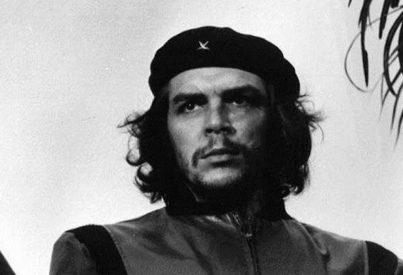 تشى غيفارا: أيقونة أم ثائر أممي؟