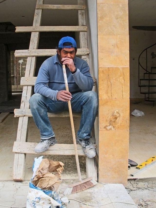 مظلّة التأمينات لا تغطي جميع العمال