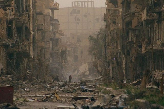 ديرالزور: المواطنون والبيئة ضحية العنف.!