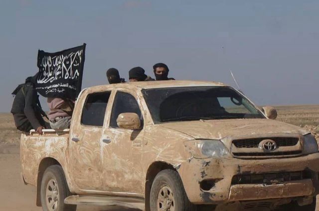 دير الزور.. شهر تحت حصار داعش..!!