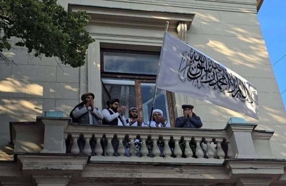 روسيا تعترف رسمياً بإمارة أفغانستان الإسلامية التي تقودها طالبان