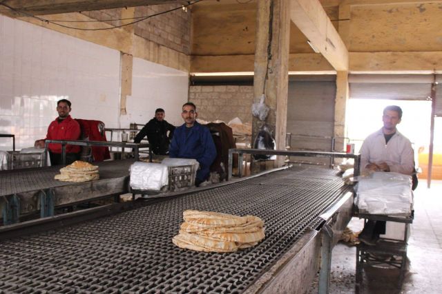 الخبز والماء والكورونا في الجزيرة