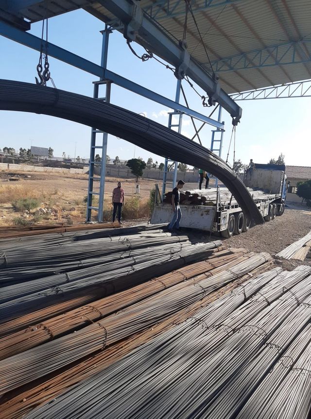 حديد مستعمل.. ظاهرة استغلال جديدة بعواقب وخيمة!