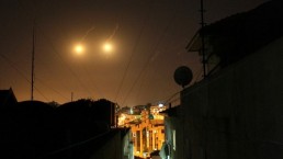 غارات الاحتلال على غزة.. وتواصل الاشتباكات في الضفة