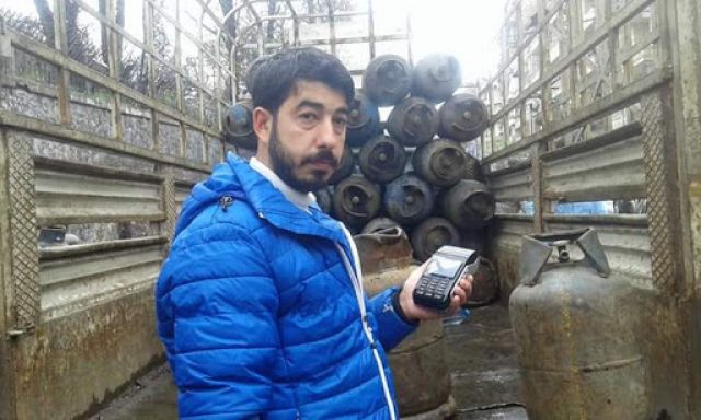 المعاناة مع البطاقة الذكية في حلب