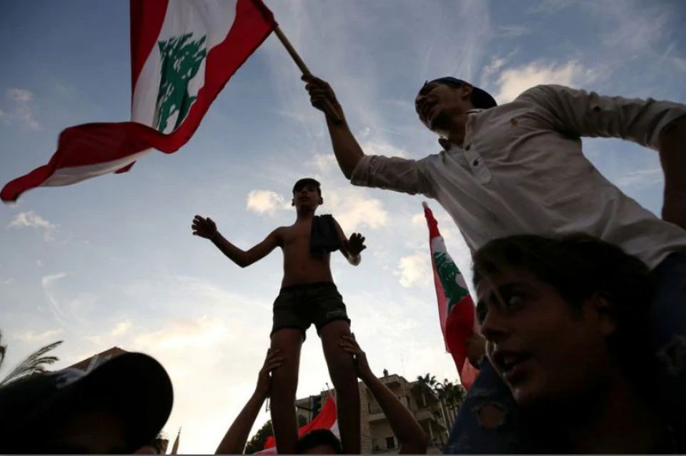 دروس الانتفاضة اللبنانية سورياً