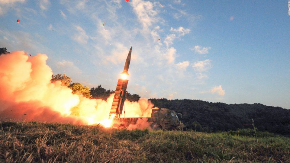 أعربت الصين عن عدم استحسانها لتصاعد التراشق اللفظي بين واشنطن وبيونغ يانغ