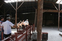 عمال الإنشاءات المعدنية: بانتظار الحوافز