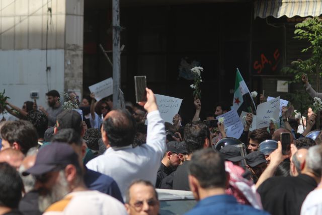بصراحة الحراك يزداد نشاطاً والصمت النقابي مستمر