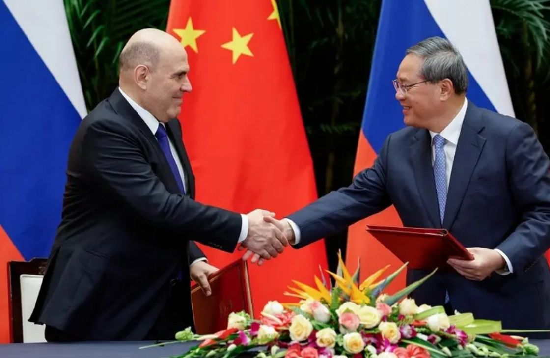 شراكة استراتيجية متنامية: روسيا والصين تعيدان تشكيل التوازنات العالمية