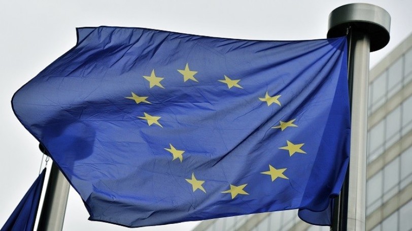 الاتحاد الأوروبي يقر عقوبات جديدة ضد روسيا مع تأجيل التنفيذ