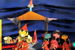 &laquo;الليلة الكبيرة&raquo; تجذب رواد شارع المعز في القاهرة