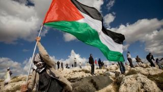 القضية الفلسطينية: إطار لتعبئة تونسية عبر قرن من الزمان
