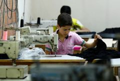 أنقذوا صناعة الألبسة وعمالها (1)