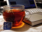 دراسة تشير إلى خطورة شرب الشاي المعبأ في الأكياس