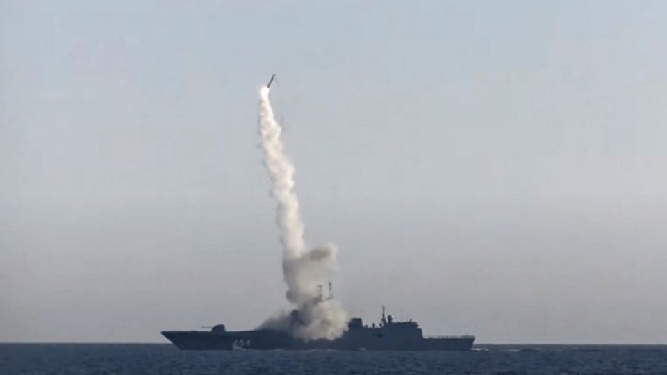 روسيا تبدأ إنتاج صواريخ «تسيركون» فرط الصوتية بكميات ضخمة