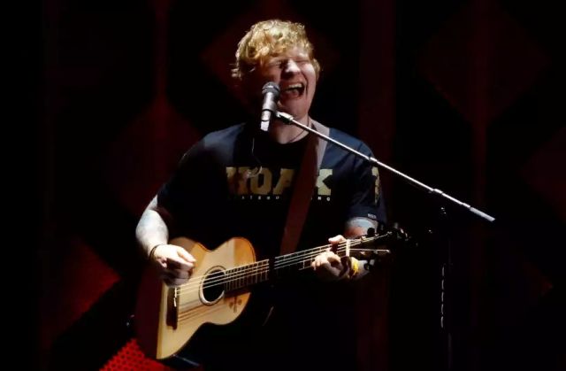 بث الموسيقى على الإنترنت يتفوق على مبيعات الاسطوانات