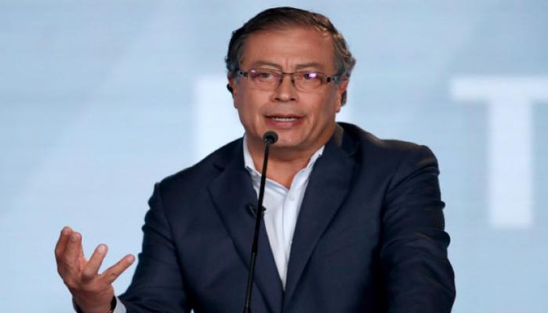 فوز المرشح اليساري غوستافو بيترو برئاسة كولومبيا