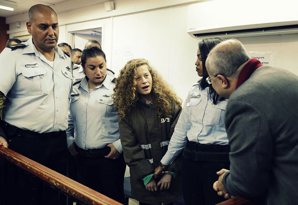 العدو يمدد اعتقال الطفلة عهد التميمي