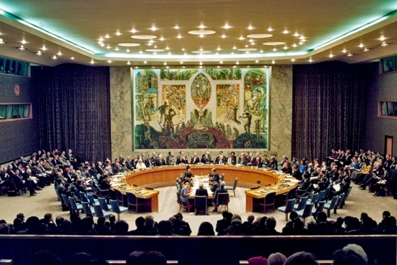 مجلس الأمن يتبنى قرارا بشأن آلية تحقيق في الهجمات الكيماوية في سورية