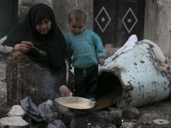 الحكومة تعترف بتوزيع &laquo;الكعكة  السورية&raquo;: 90.2% للأرباح و9.8% للأجور!