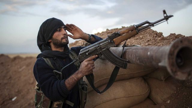 «المثقف» عارياً أمام «داعش»!