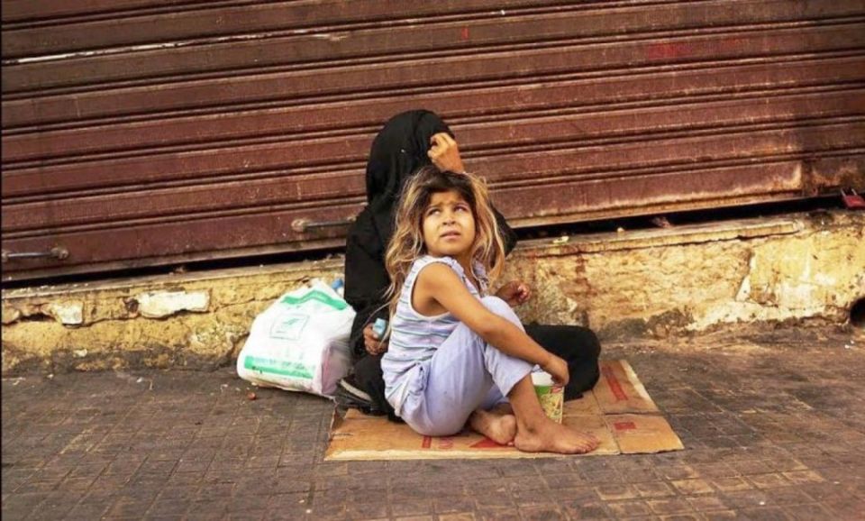 التسوّل في سورية... عار الفقر في وجه دولة تهرّبت من واجباتها