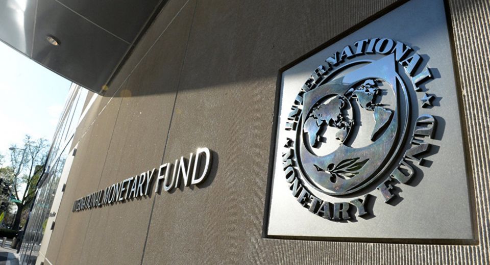 صندوق النقد الدولي يخفض مستوى المعيشة