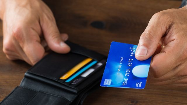 حرب النقد... ماذا وراءها؟