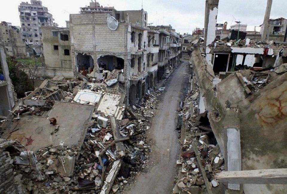 تضخيم فاتورة إعادة الإعمار بوابة الاستدانة من الخارج