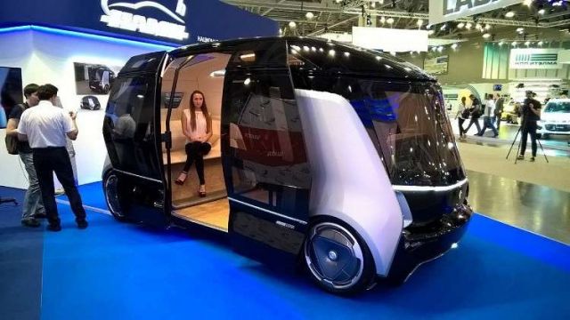 روسيا تطرح حافلات متطورة ذاتية القيادة