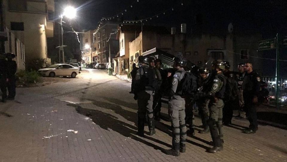 استشهاد فلسطيني أثناء عملية دهس لجنديين من شرطة الاحتلال
