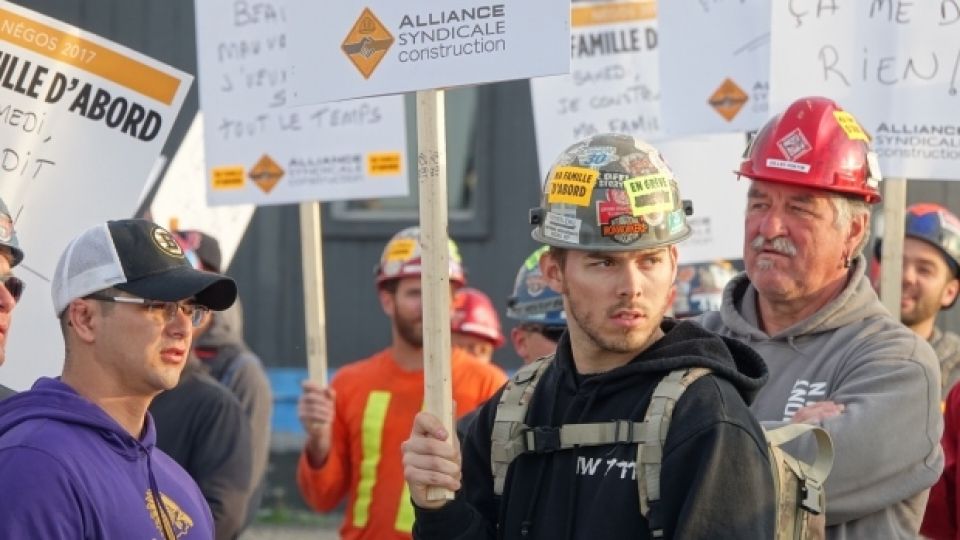 حـــــول مشروع البرنامج