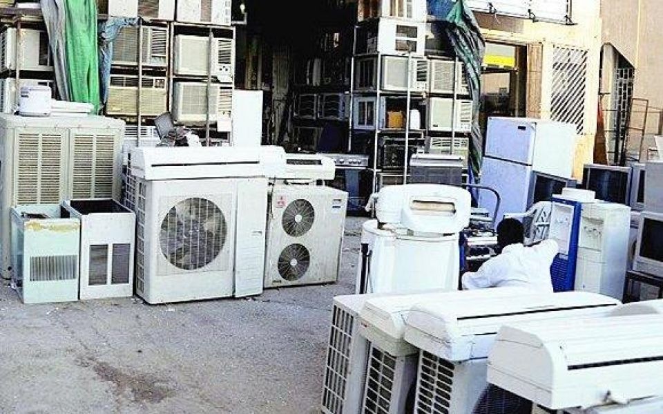 أسعار الكهربائيات تحلّق مع قدوم الصيف والارتفاع 100% باعة وتجار: ارتفاع الأسعار خفض مبيعاتنا وأبعد المواطن عن متاجرنا