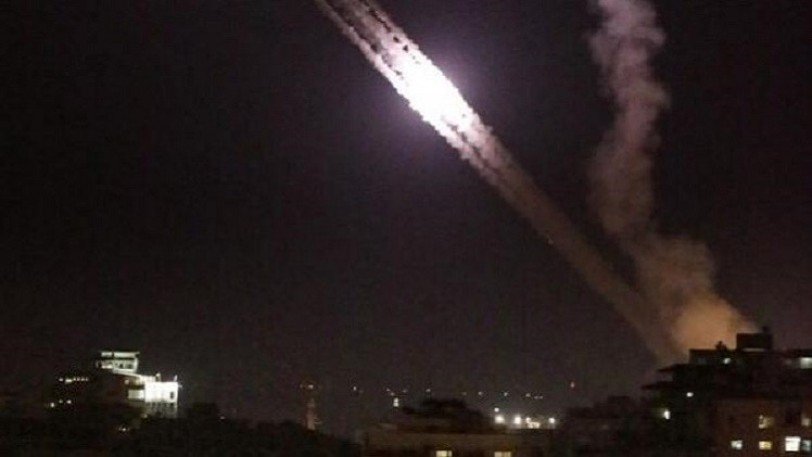 &quot;إسرائيل&quot; تقصف شمال غزة ردا على إطلاق صاروخ من القطاع