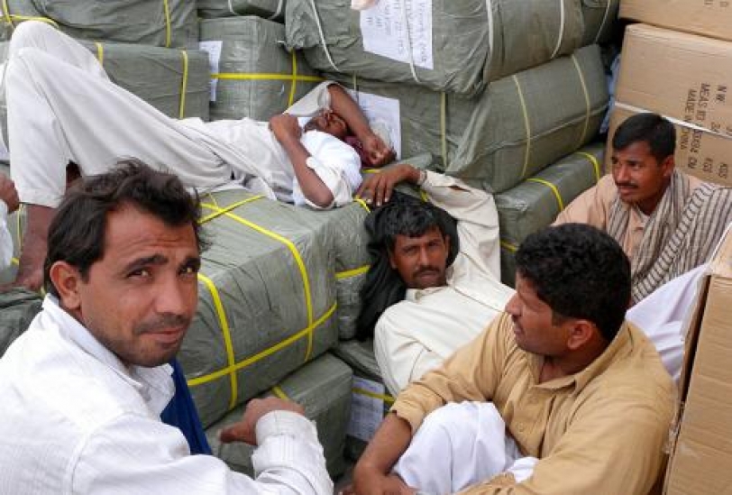 السعودية ترحّل 200 ألف عامل يمني خلال شهرين