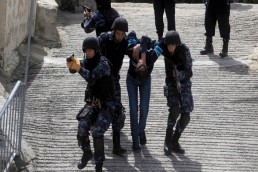 استشهاد فلسطيني برصاص الاحتلال واعتقالات في الضفة الغربية