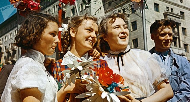 تغيير جذري متزامن وحماية العدالة الناشئة