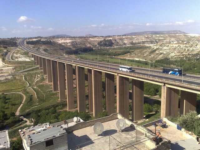 شراكة سورية فرنسية لبناء وتأهيل 37 جسراً