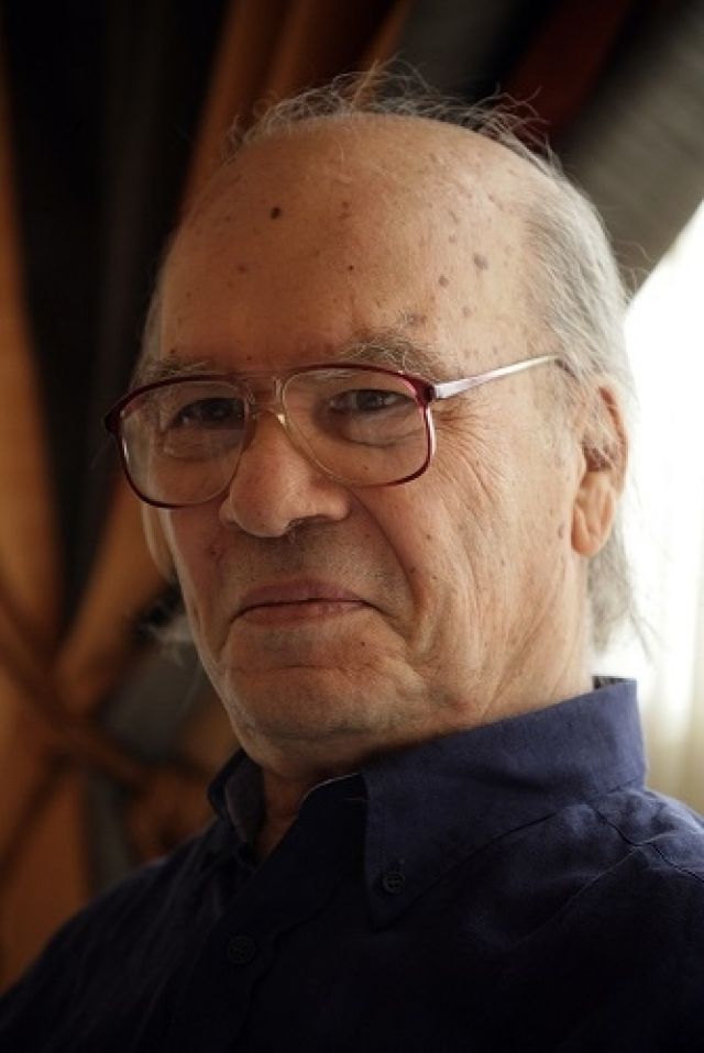 رحيل الفنان نذير نبعة