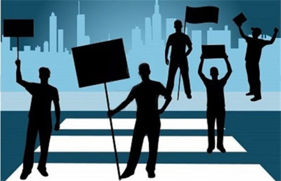 لإيجاد تشريع يحمي العاملين في القطاع الخاص