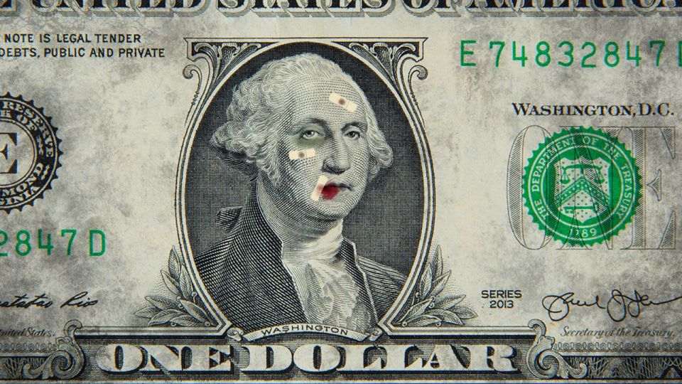 2022 والضربات الموعودة لنظام سويفت والدولار