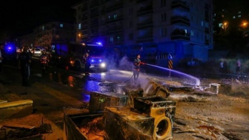 هجوم عنصري على حيّ للاجئين السوريين بأنقرة إثر مقتل شاب تركي بحادث فردي