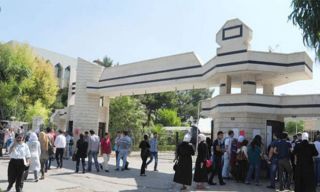 طلاب قسم الفلسفة في جامعة دمشق بين مطرقة الفقر وسندان الظلم الأكاديمي