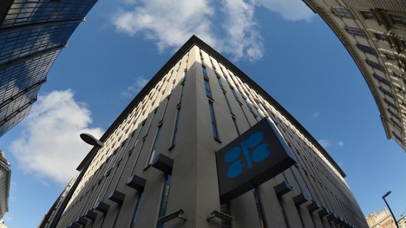 خفض الإنتاج يرفع أسعار النفط