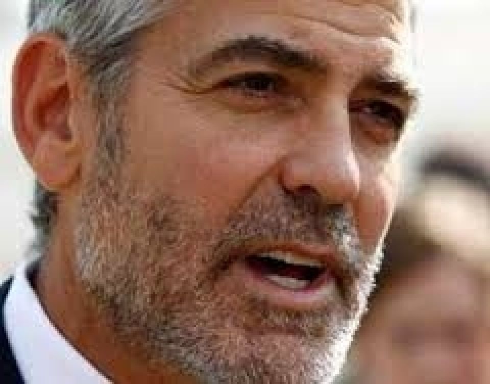 جورج كلوني يجسد شخصية ياسر عرفات