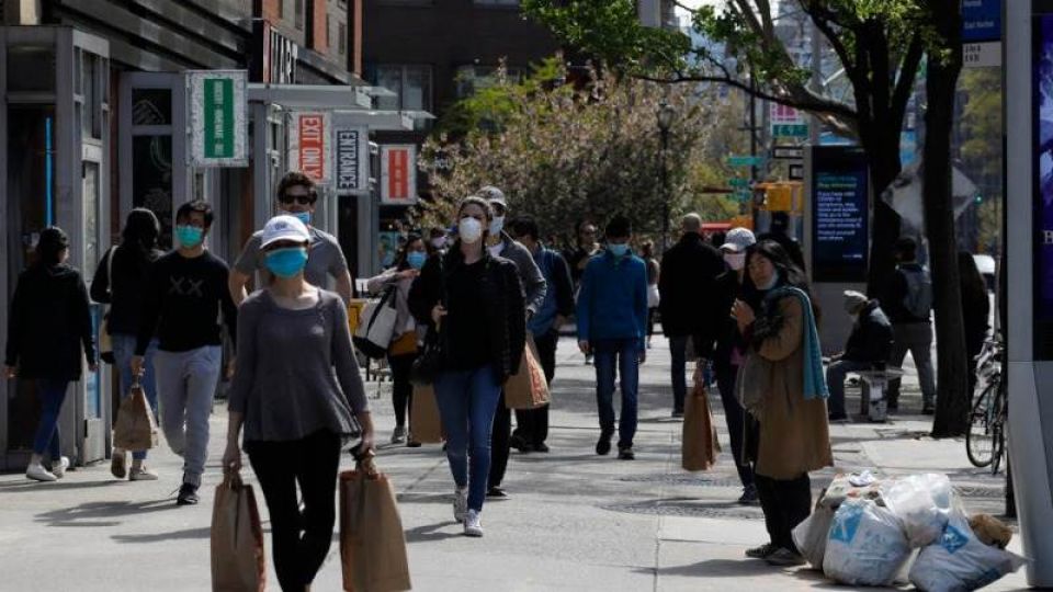 لماذا كلّ هذه الإصابات في أمريكا؟