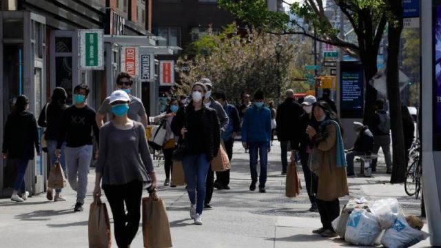 لماذا كلّ هذه الإصابات في أمريكا؟