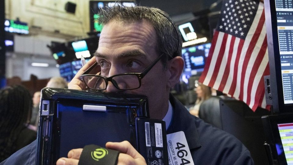 السوق الأمريكية ترتعش وتترقب أزمة